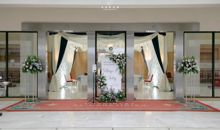 Rekomendasi Gedung Pernikahan di Bekasi: Sewa Murah untuk Momen Istimewa Rekomendasi Gedung Pernikahan di Bekasi: Sewa Murah untuk Momen Istimewa