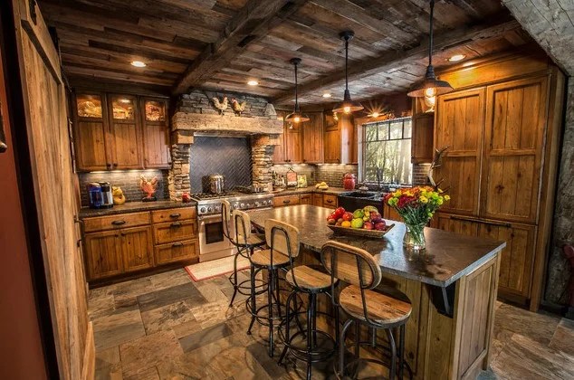 Rustic Kitchen: Embrace Timeless Charm and Cozy Comfort Rustic Kitchen: Embrace Timeless Charm and Cozy Comfort
