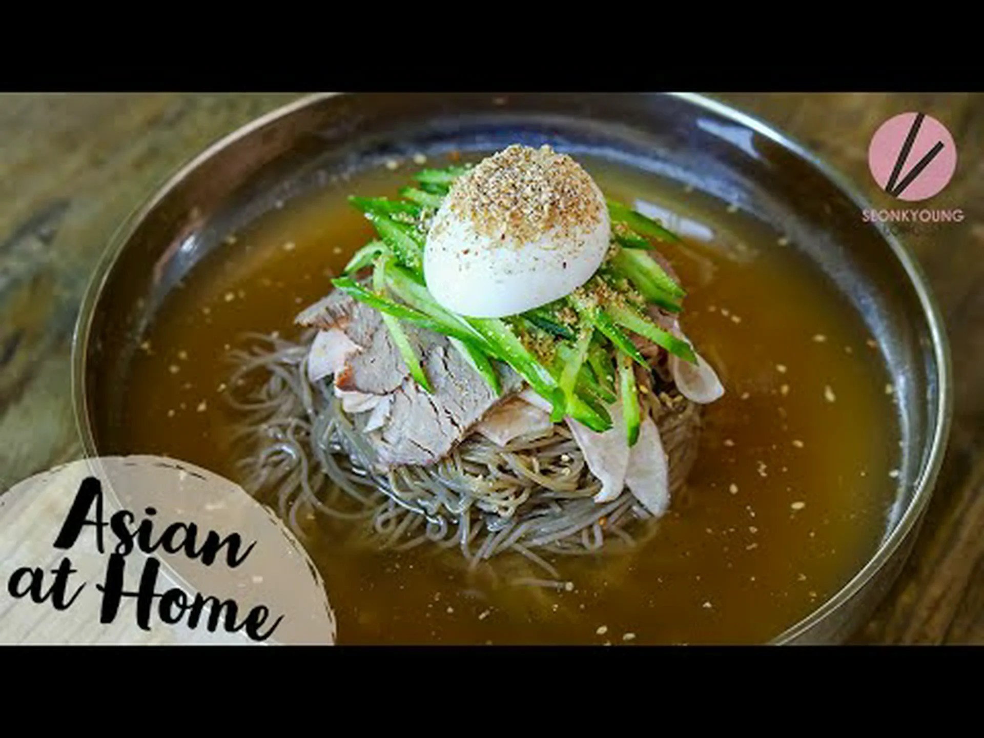 Naengmyeon cold noodles Naengmyeon cold noodles