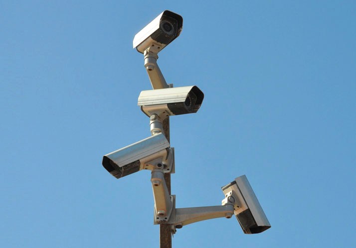 Konkurrenz oder Partnerschaft? Das künftige Verhältnis zwischen Mensch und Künstlicher Intelligenz Konkurrenz oder Partnerschaft? Das künftige Verhältnis zwischen Mensch und Künstlicher Intelligenz