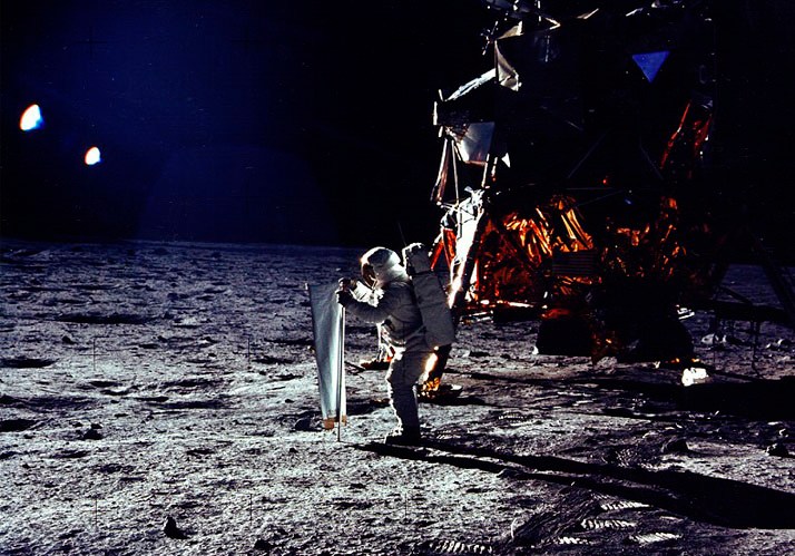 50 Jahre Mondlandung – 50 Jahre Lüge? Was wäre, wenn die Mondlandung wirklich nie stattgefunden hätte? 50 Jahre Mondlandung – 50 Jahre Lüge? Was wäre, wenn die Mondlandung wirklich nie stattgefunden hätte?