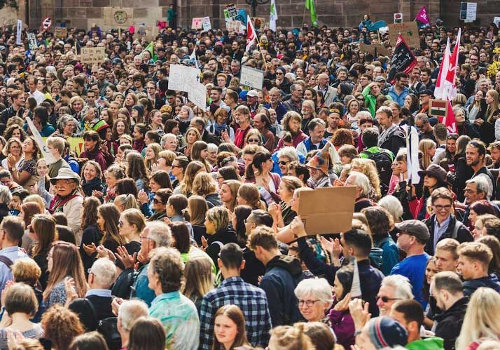 Symposium 2025 | Sprengstoff Identität – Was uns verbindet und was uns trennt Symposium 2025 | Sprengstoff Identität – Was uns verbindet und was uns trennt