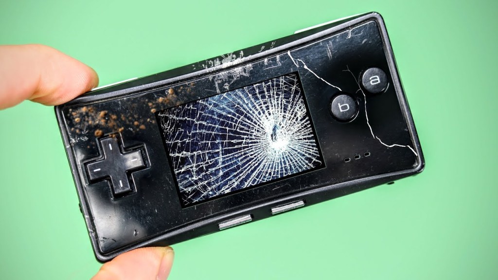 Memperbaiki Nintendo Gameboy Micro yang hancur Memperbaiki Nintendo Gameboy Micro yang hancur