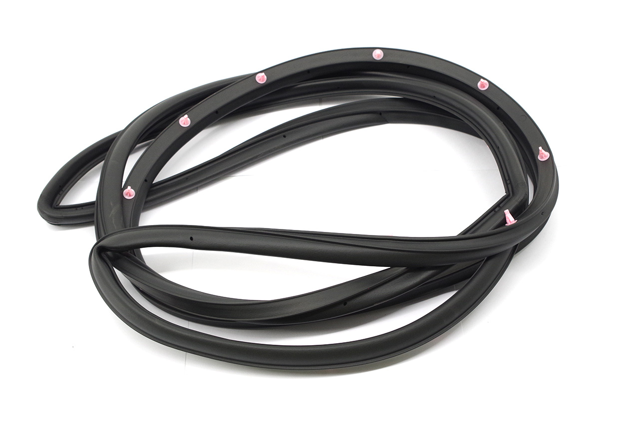 DOOR SEAL FRONT L/H WILL NOT SUIT TROOP CARRIER DOOR SEAL FRONT L/H WILL NOT SUIT TROOP CARRIER