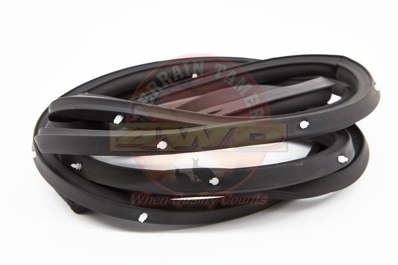 DOOR SEAL FRONT L/H WILL NOT SUIT TROOP CARRIER DOOR SEAL FRONT L/H WILL NOT SUIT TROOP CARRIER