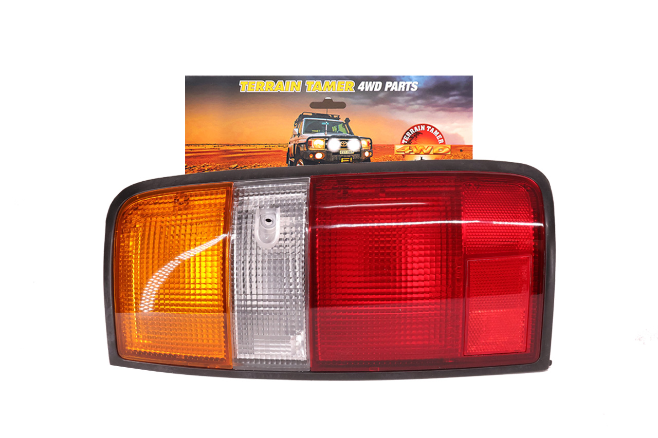 LENS REAR R/H CORNER LAMP LENS REAR R/H CORNER LAMP