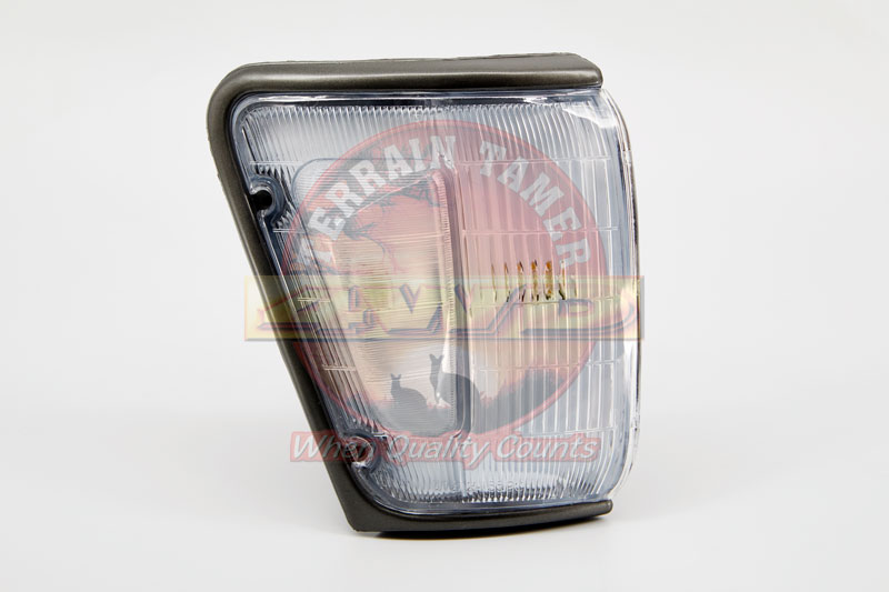 LAMP ASSY FRONT R/H CORNER SILVER GREY THIN RIM TAIWANESE LAMP ASSY FRONT R/H CORNER SILVER GREY THIN RIM TAIWANESE