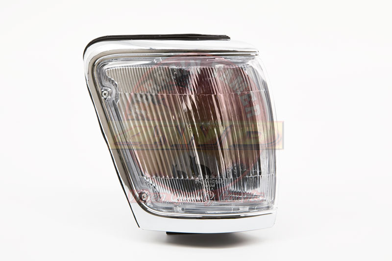 LAMP ASSY FRONT R/H CORNER CHROME TAIWANESE LAMP ASSY FRONT R/H CORNER CHROME TAIWANESE