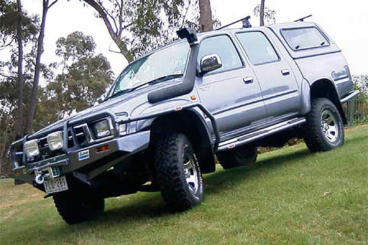 SNORKEL HILUX DIESEL 5LE ENGINE L/H/S MOUNT SNORKEL HILUX DIESEL 5LE ENGINE L/H/S MOUNT