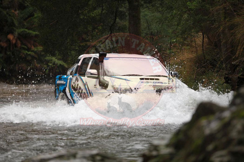 SNORKEL HILUX DIESEL R/H/S MOUNT FACELIFT MODEL SNORKEL HILUX DIESEL R/H/S MOUNT FACELIFT MODEL