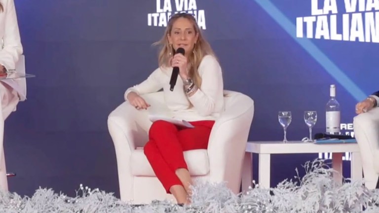 ARIANNA MELONI DURISSIMA CONTRO REPORT:”VERGOGNOSO QUELLO CHE HANNO FATTO A SANGIULIANO E LA MOGLIE” ARIANNA MELONI DURISSIMA CONTRO REPORT:”VERGOGNOSO QUELLO CHE HANNO FATTO A SANGIULIANO E LA MOGLIE”