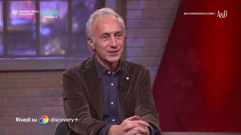 Caro benzina, Travaglio “Ora Meloni balbetta, ha perso la corazza della donna che tira dritta” Caro benzina, Travaglio “Ora Meloni balbetta, ha perso la corazza della donna che tira dritta”