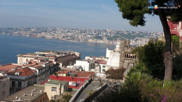 Apre Monte Echia, in ascensore fino al belvedere Apre Monte Echia, in ascensore fino al belvedere