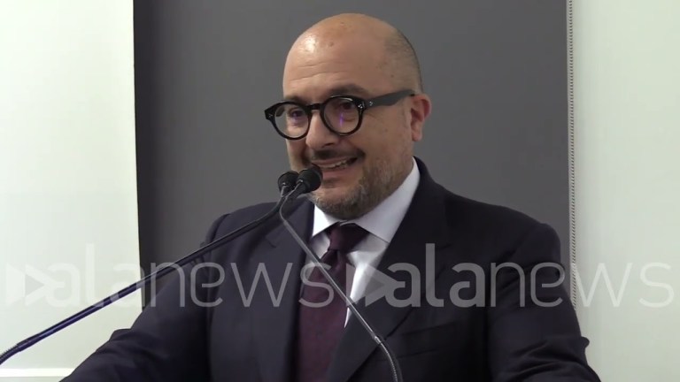 Giornata memoria, la commozione del Ministro Sangiuliano: “Shoah è stato il male assoluto” Giornata memoria, la commozione del Ministro Sangiuliano: “Shoah è stato il male assoluto”