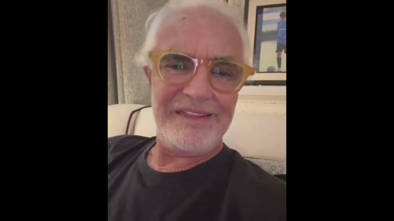 FLAVIO BRIATORE SULL’AVVISO DI GARANZIA A GIORGIA MELONI: ‘VAI AVANTI COSÌ!“ FLAVIO BRIATORE SULL’AVVISO DI GARANZIA A GIORGIA MELONI: ‘VAI AVANTI COSÌ!“