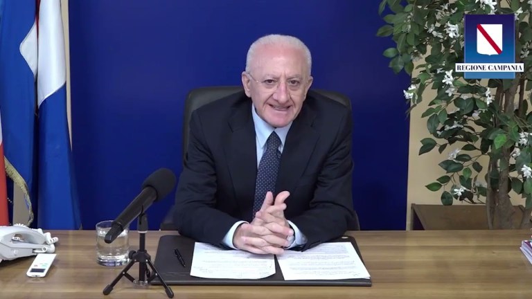 Campania, il punto del presidente Vincenzo De Luca (06.04.22) Campania, il punto del presidente Vincenzo De Luca (06.04.22)