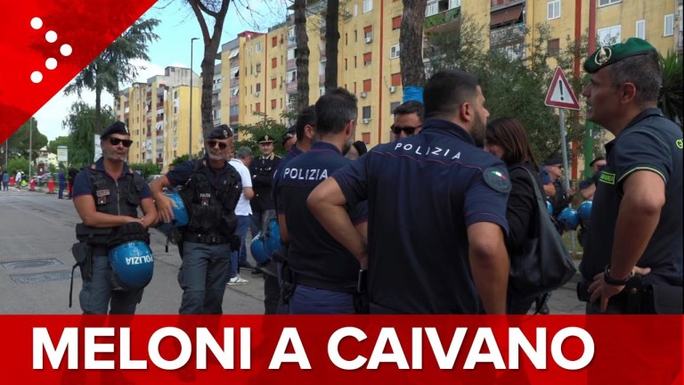 LIVE Giorgia Meloni attesa a Caivano. Polizia schierata: diretta video LIVE Giorgia Meloni attesa a Caivano. Polizia schierata: diretta video
