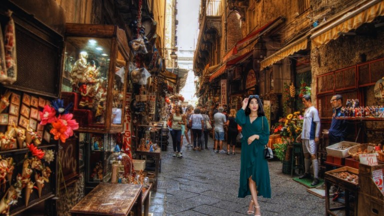 NAPLES – ITALY’S CRAZIEST CITY NAPLES – ITALY’S CRAZIEST CITY