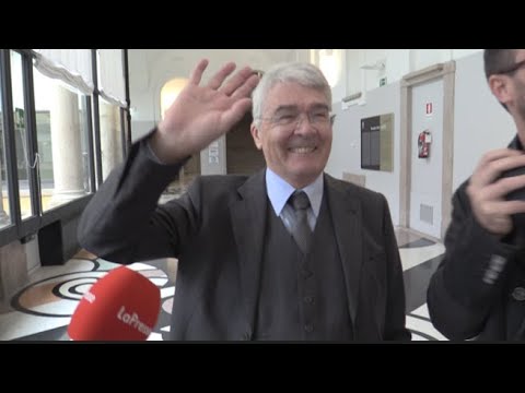 L’ex ministro Castelli fonda un partito per il Nord ma Salvini e Calderoli lo ignorano: «Siamo… L’ex ministro Castelli fonda un partito per il Nord ma Salvini e Calderoli lo ignorano: «Siamo…