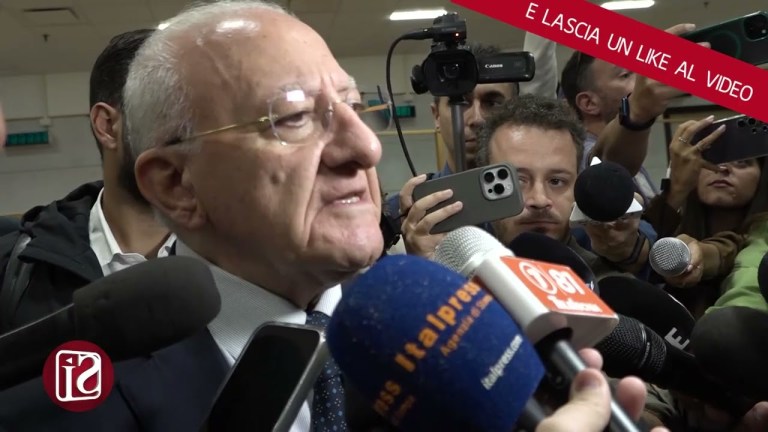 Renzi e De Luca insieme a Napoli contro l’autonomia differenziata Renzi e De Luca insieme a Napoli contro l’autonomia differenziata