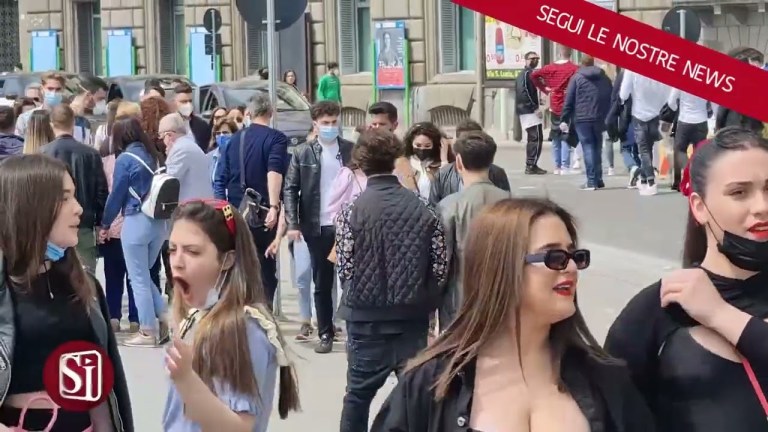 IL COMUNE DI NAPOLI RIFA’ IL LOOK AL LUNGOMARE IL COMUNE DI NAPOLI RIFA’ IL LOOK AL LUNGOMARE