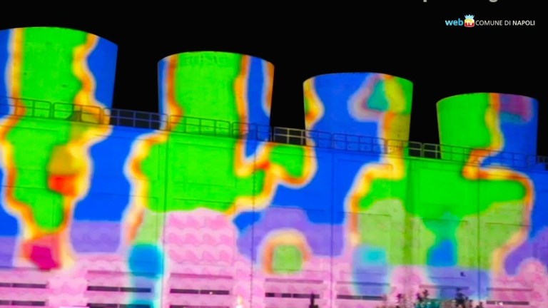 Lighting flowers, luce e bellezza sulle macerie di Bagnoli Lighting flowers, luce e bellezza sulle macerie di Bagnoli