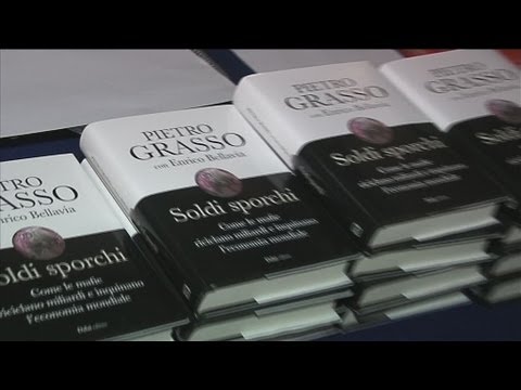 “Soldi sporchi” di Pietro Grasso con Enrico Bellavia “Soldi sporchi” di Pietro Grasso con Enrico Bellavia