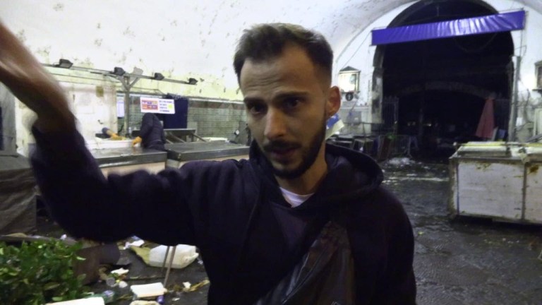 Catania sommersa dall’acqua, la paura degli abitanti: “Eravamo rinchiusi, pensavamo di morire” Catania sommersa dall’acqua, la paura degli abitanti: “Eravamo rinchiusi, pensavamo di morire”