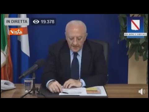 Da somaro a Neanderthal, gli attacchi di De Luca a Salvini: «Ha ripreso a ragliare» Da somaro a Neanderthal, gli attacchi di De Luca a Salvini: «Ha ripreso a ragliare»