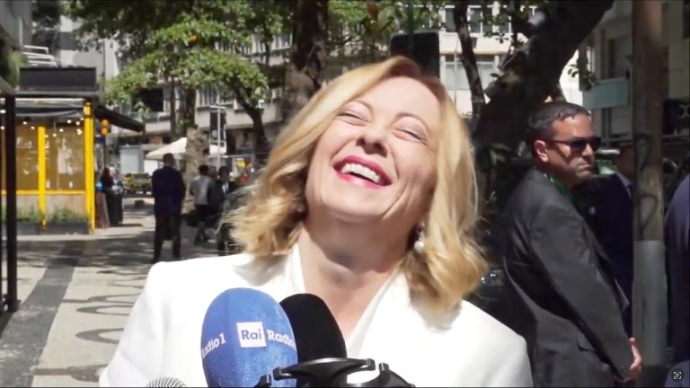 GIORGIA MELONI SUL RISULTATO DELLE ELEZIONI REGIONALI: “BISOGNA ASCOLTARE COSA DICONO I CITTADINI” GIORGIA MELONI SUL RISULTATO DELLE ELEZIONI REGIONALI: “BISOGNA ASCOLTARE COSA DICONO I CITTADINI”