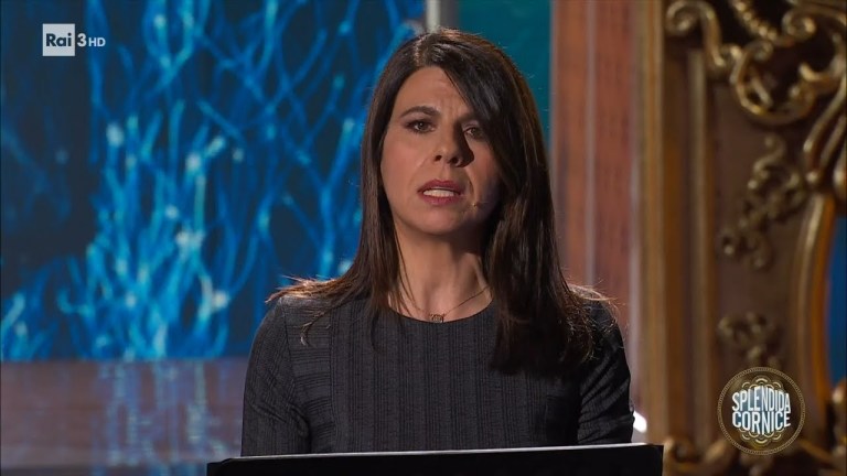 Geppi Cucciari e l’importanza dell’uso delle parole – Splendida Cornice 19/01/2023 Geppi Cucciari e l’importanza dell’uso delle parole – Splendida Cornice 19/01/2023