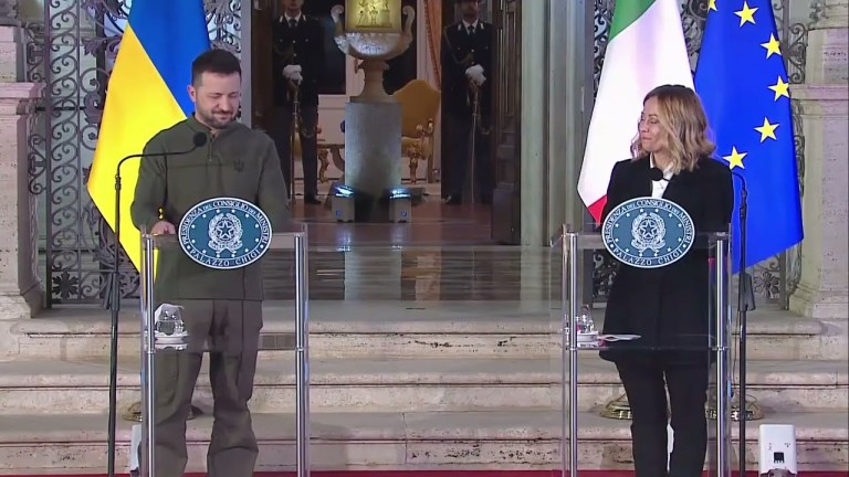 Il Presidente Giorgia Meloni incontra il Presidente ucraino Zelensky. Il Presidente Giorgia Meloni incontra il Presidente ucraino Zelensky.