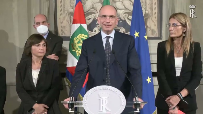 ENRICO LETTA DOPO LE CONSULTAZIONI CON IL PRESIDENTE MATTARELLA ENRICO LETTA DOPO LE CONSULTAZIONI CON IL PRESIDENTE MATTARELLA
