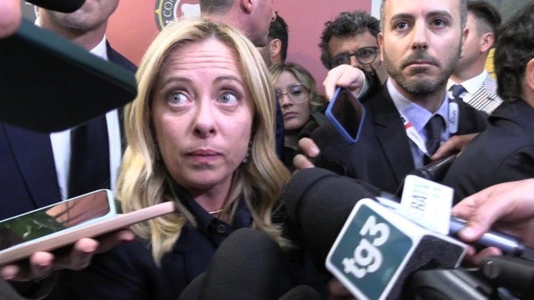 Meloni bacchetta La Russa su via Rasella: “Sgrammaticatura istituzionale” Meloni bacchetta La Russa su via Rasella: “Sgrammaticatura istituzionale”