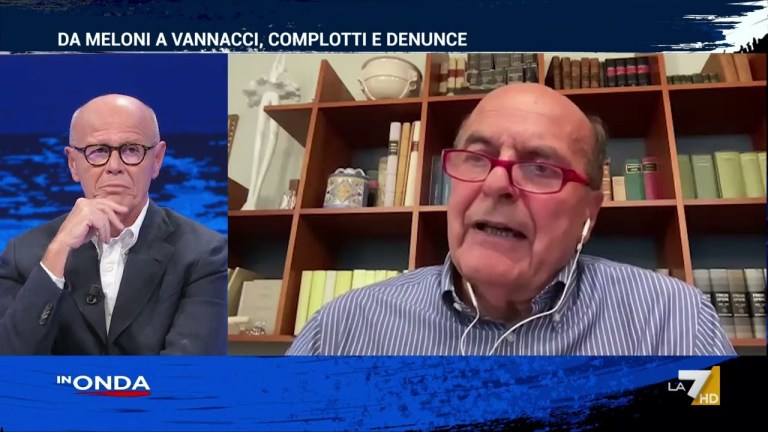 Vannacci querela Bersani che vuole andare a processo e spiega perché: “Ho parlato chiaro…” Vannacci querela Bersani che vuole andare a processo e spiega perché: “Ho parlato chiaro…”
