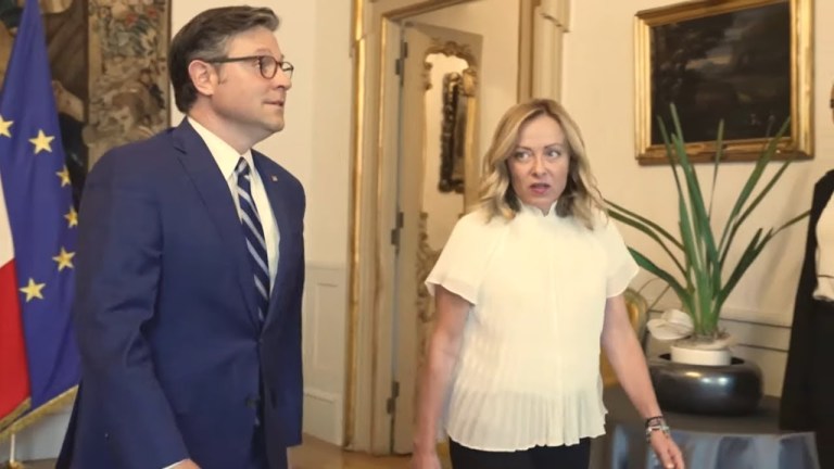 GIORGIA MELONI RICEVE LO SPEAKER DELLA CAMERA DEGLI STATI UNITI A PALAZZO CHIGI GIORGIA MELONI RICEVE LO SPEAKER DELLA CAMERA DEGLI STATI UNITI A PALAZZO CHIGI