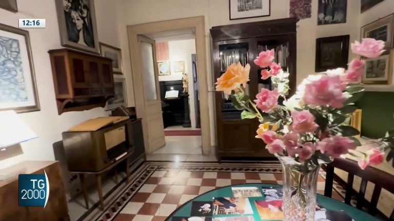 Musica, a Napoli aperta la casa-museo di Ernesto e Roberto Murolo Musica, a Napoli aperta la casa-museo di Ernesto e Roberto Murolo