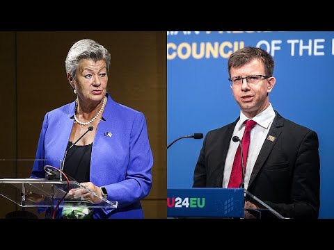 Ue chiede altre spiegazioni all’Ungheria sul sistema di visti per russi, Budapest: isteria politica Ue chiede altre spiegazioni all’Ungheria sul sistema di visti per russi, Budapest: isteria politica