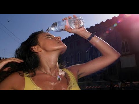 Ondate di ‘calimma’ sulla città di Napoli, l’allerta meteo continua: umidità record | La prove del n Ondate di ‘calimma’ sulla città di Napoli, l’allerta meteo continua: umidità record | La prove del n