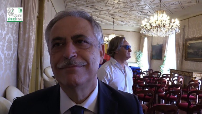 Peppino di Capri 60 anni di carriera.Targa dal comune di Napoli Peppino di Capri 60 anni di carriera.Targa dal comune di Napoli