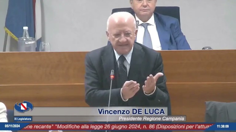 DE LUCA SFIDA ELLY SCHLEIN SUL TERZO MANDATO DE LUCA SFIDA ELLY SCHLEIN SUL TERZO MANDATO