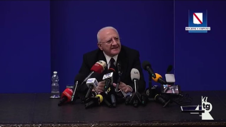 Campania, De Luca non demorde e invita al confronto le istituzioni Campania, De Luca non demorde e invita al confronto le istituzioni