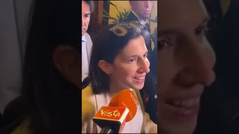 Le dichiarazioni di Elly Schlein sull’autonomia differenziata #shorts #news Le dichiarazioni di Elly Schlein sull’autonomia differenziata #shorts #news