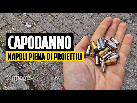 Napoli, dopo Capodanno le strade sono piene di proiettili Napoli, dopo Capodanno le strade sono piene di proiettili