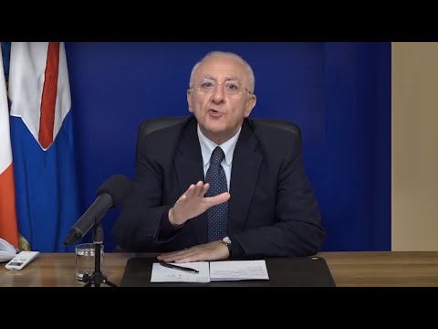 Campania, De Luca: “Qui zona rosé. A Napoli c’è un imbecille che litiga da solo” (20.11.20) Campania, De Luca: “Qui zona rosé. A Napoli c’è un imbecille che litiga da solo” (20.11.20)