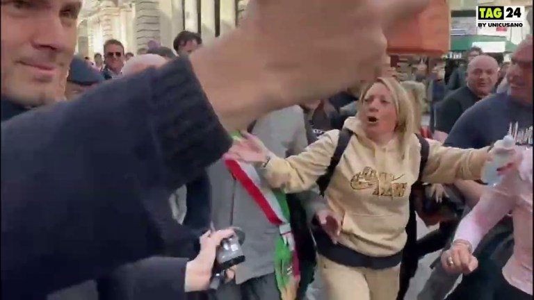 Autonomia differenziata, De Luca raggiunge la Prefettura da Palazzo Chigi Autonomia differenziata, De Luca raggiunge la Prefettura da Palazzo Chigi