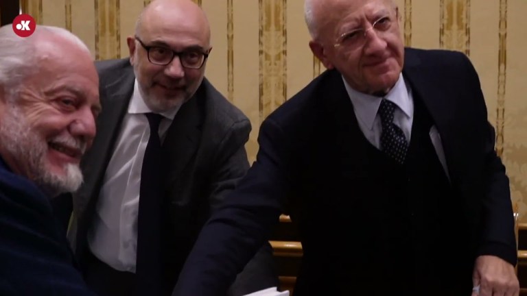 Presentazione “Nonostante il PD”-Vincenzo De Luca all’Unione Industriali Napoli: “Io ballo da solo” Presentazione “Nonostante il PD”-Vincenzo De Luca all’Unione Industriali Napoli: “Io ballo da solo”