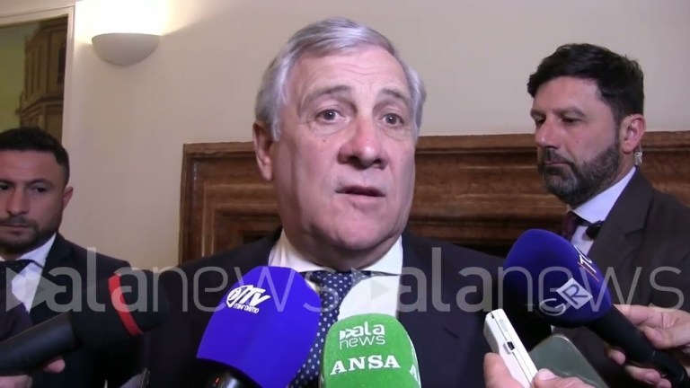 Fi Campania, Tajani: “Le polemiche non si fanno sui giornali” Fi Campania, Tajani: “Le polemiche non si fanno sui giornali”