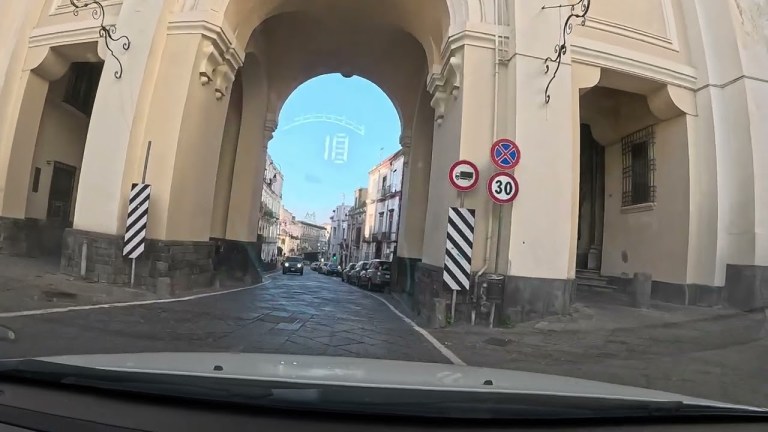 Da Torre del Greco a Napoli Da Torre del Greco a Napoli