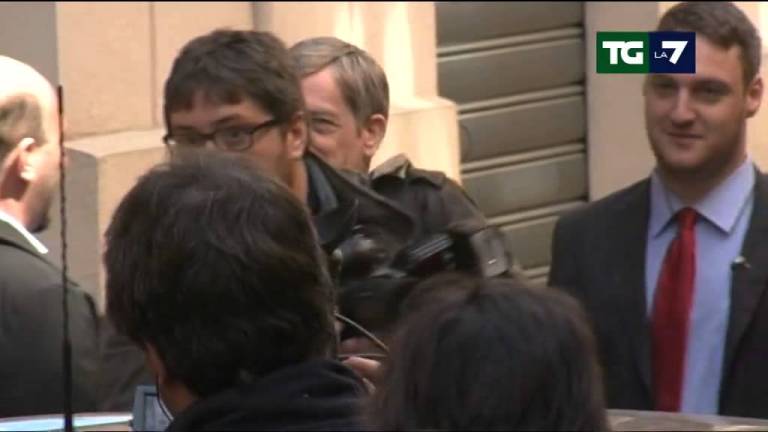 Regionali Campania: l’imbarazzo del Pd per il sostenitore di De Luca Regionali Campania: l’imbarazzo del Pd per il sostenitore di De Luca